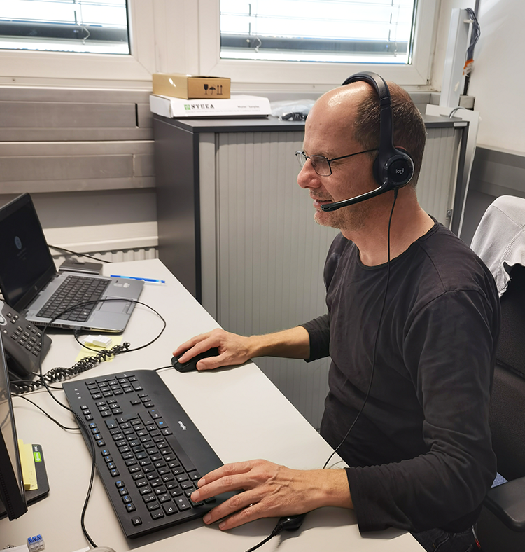 INSIDE ET - R&D and Laboratory