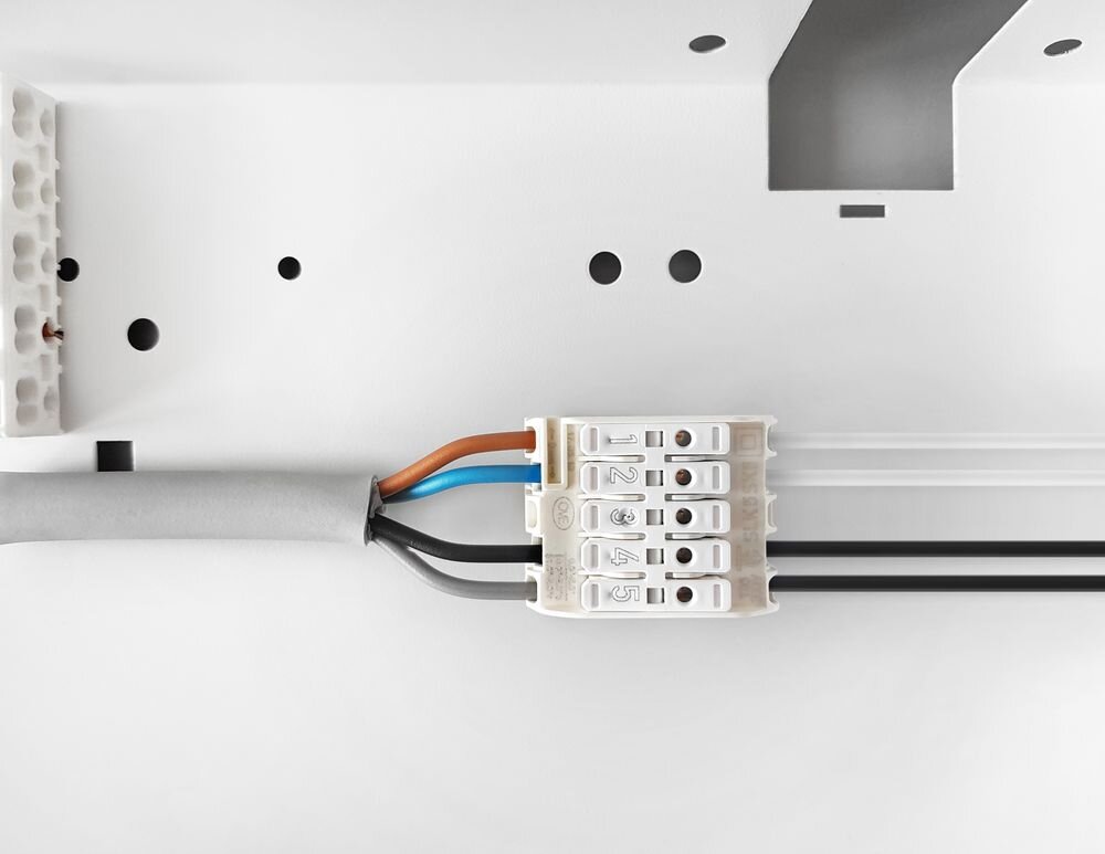 Passende Klemmen für Leuchten der Schutzklasse II